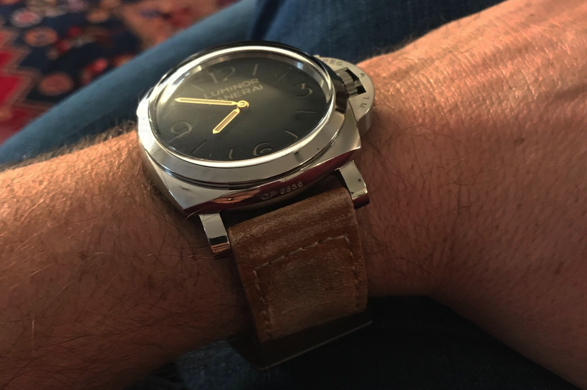 wrist shot on a PAM00372